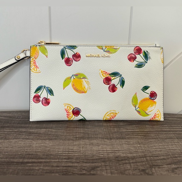 NWOT Michael Kors Jet Set Sequined Fruit 🍒🍊 Wristlet - Picture 1 of 10